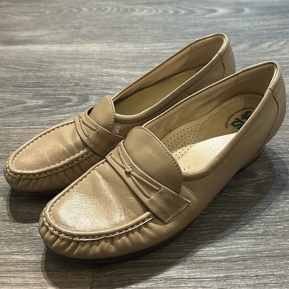 SAS Easier Dress Loafer Tan Mocha Tri Pad Leather Wedge Heel Slip On Shoes 9W - Picture 6 of 11